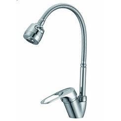 Смеситель для кухни D-Lin D150628-T хром с гибким изливом